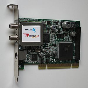 Archivo:KNCone TV Station DVBS2 PLUS pci card front 0595 by HDTVTotalDOTcom
