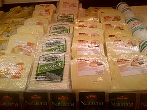 Archivo:Kaşar peyniri