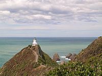 Archivo:Nugget Point lighthouse