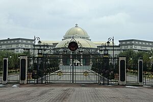 Archivo:Prime Minister's Office (Brunei) 19 February 2023 03