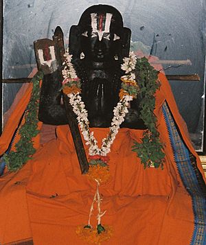 Archivo:Ramanujacharya Idol in a temple
