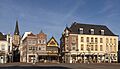 Sittard, de Markt met diverse monumentale panden en de Sint-Petrus' Stoel van Antiochiëkerk op de achtergrond IMG 8193 2021-02-21 09.47