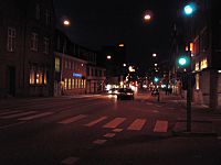 Archivo:Vesterbro by night
