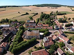 Vue du bourg de Sougères-en-Puisaye (Yonne, France) en 2018 - 3.JPG