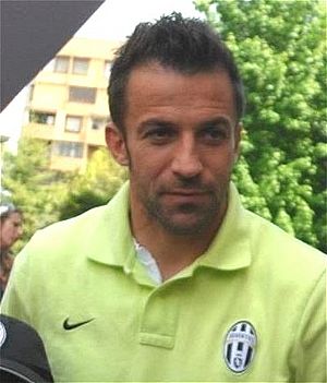 Archivo:Alessandro Del Piero - 04-2012 cropped
