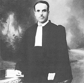 Archivo:Bourguiba lawyer cloack