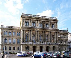 Budapest Hungarian Academy of Sciences.jpg