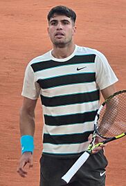 Carlos Alcaraz Roland Garros 2025 (cropped)