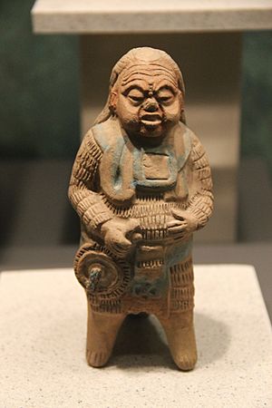 Archivo:Classic Maya Clay Figurine, Jaina Island, Campeche - 9757546556