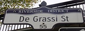 Archivo:De Grassi Street Sign