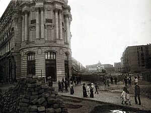 Archivo:Derribo de casas para la apertura de la Gran Vía - 1912
