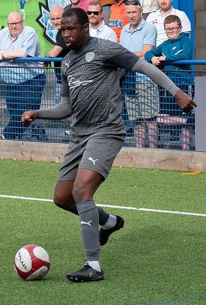 Efe Ambrose (cropped)