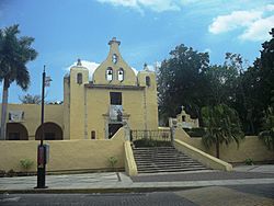 Archivo:Ermita de Santa Isabel, Mérida, Yucatán (07)
