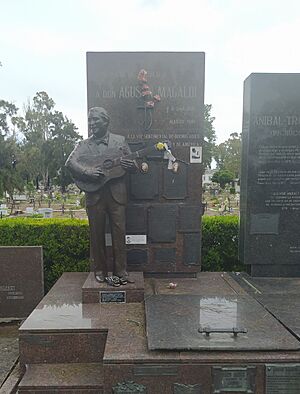 Archivo:Estatua de magaldi