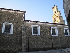 Archivo:Iglesia de Palacios