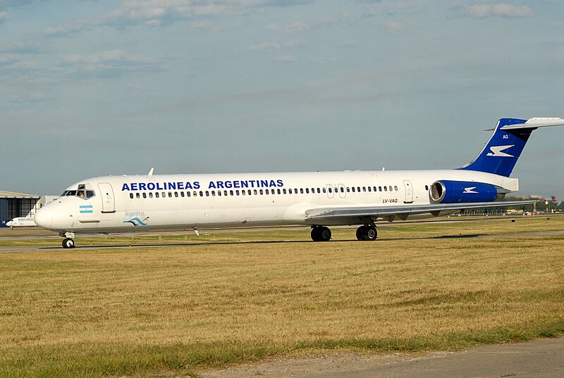 LV-VAG@AEP 21DEC11 (6953823188)