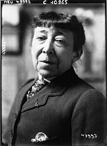 Louise Abbéma 1914 (1).jpg