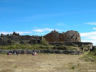 Marcahuamachuco- Plaza Principal (Sector El Castillo).jpg