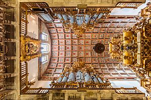 Archivo:Monasterio de San Martín, Santiago de Compostela, España, 2015-09-23, DD 23-25 HDR