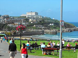 Archivo:Newquayhill