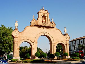 Archivo:Puerta de Estepa