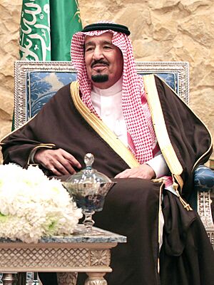 Archivo:Rodrigo Duterte meets with Salman of Saudi Arabia (2017-04-11) (cropped)
