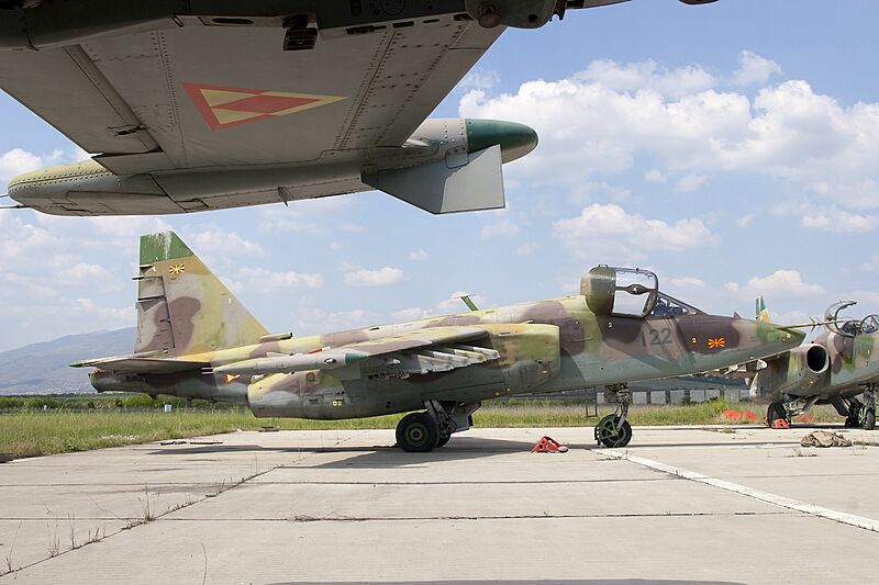 Su-25 Macedonia (21093139811)