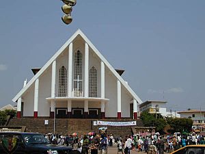 Archivo:Yaoundé Cathédrale