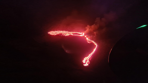 Archivo:Fagradalsfjall volcanic eruption (2021)