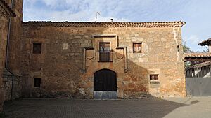Archivo:Fuentepinilla - Palacio de los condes de Aguilar