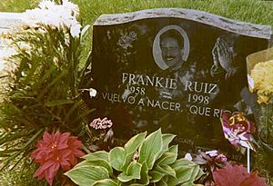 Archivo:Grave of Frankie Ruiz
