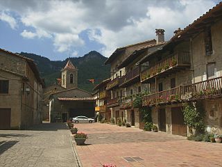 Hostalets den Bas (Catalonia) - Carrer Teixeda 01.jpg