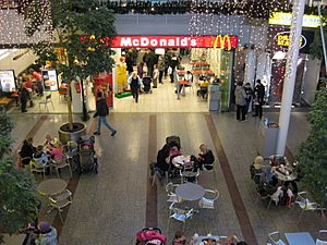 Archivo:McDonald's Itäkeskus