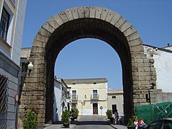 Merida Arco de Trajano.JPG