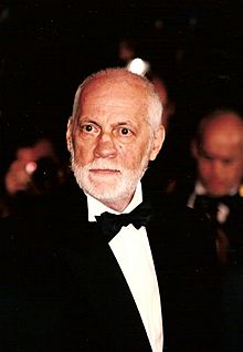 Michel Serrault Cannes.jpg