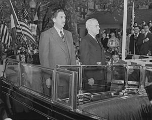Archivo:Miguel Aleman Harry S Truman in Washington