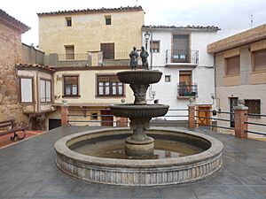 Archivo:Monumento a los joteros