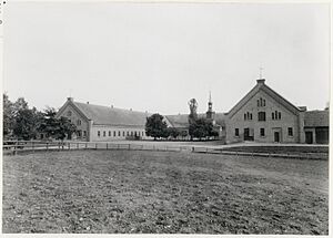 Archivo:NMA.0064816 Bjärka-Säby. Ladugården