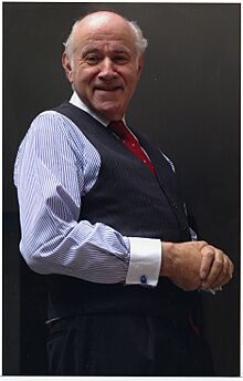 Portrait de Pierre Rosenberg de l'Académie française.jpg