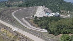 Archivo:Presa Cerron Grande El Salvador