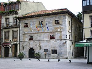 Archivo:Ribadesella - Palacio Prieto-Cutre
