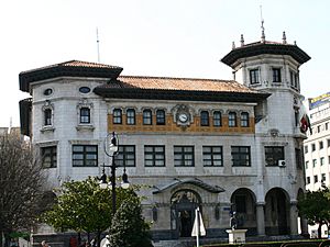 Archivo:Santander.Edificio.de.Correos