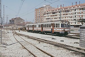 Archivo:19880710c Estación de El Humedal Gijón