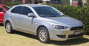 Archivo:2012 Mitsubishi Lancer (CJ MY12) ES Sportback hatchback (2018-11-26) 01