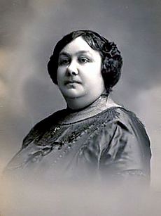 Adelaide Cabete.jpg