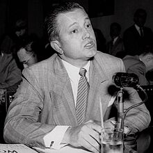 Dmytryk before House committee (cropped).jpg
