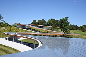 Archivo:Grace Farms River building roof
