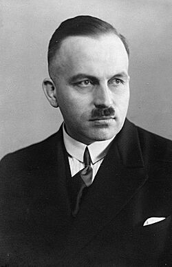 Hermann Muhs.jpg