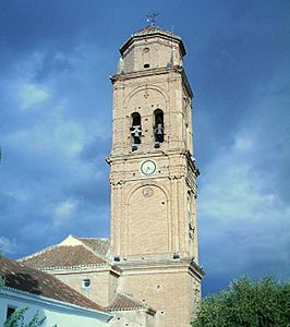 Vista de la Iglesia de Ntra. Sra. de la Anunciación, en Cogollos de Guadix