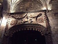 Archivo:Jaca - Catedral - Interior - Dintel